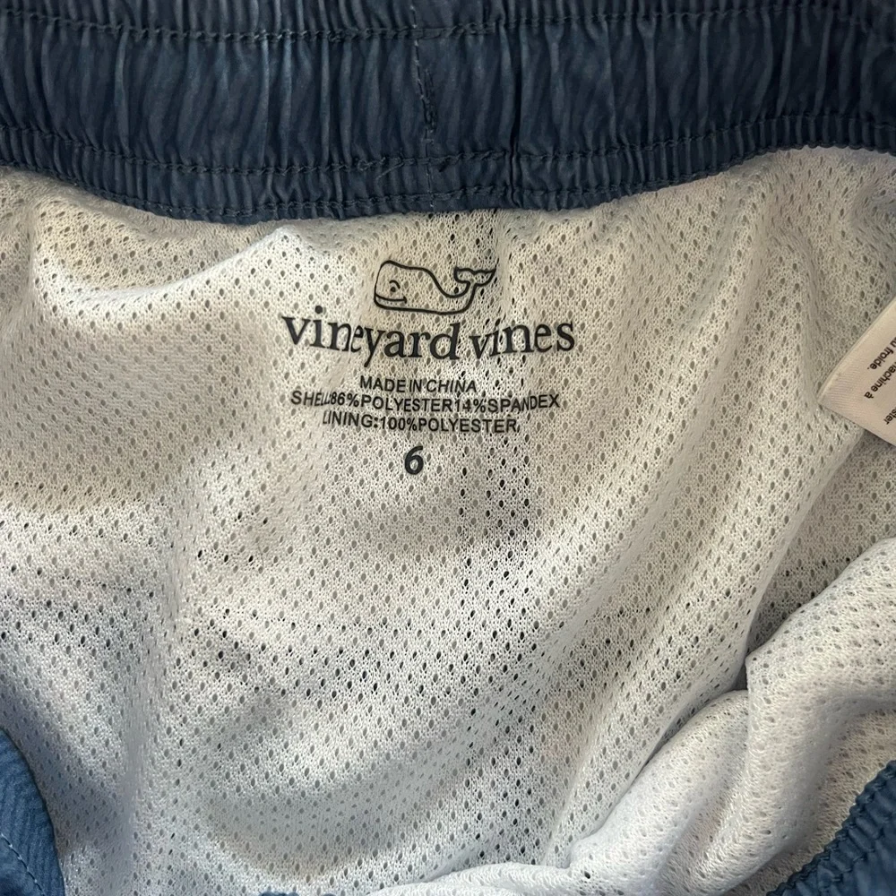 Vineyard Vines Chappy Swim Trunks Size‎ 6 Excellent condition Crabs Seashells H